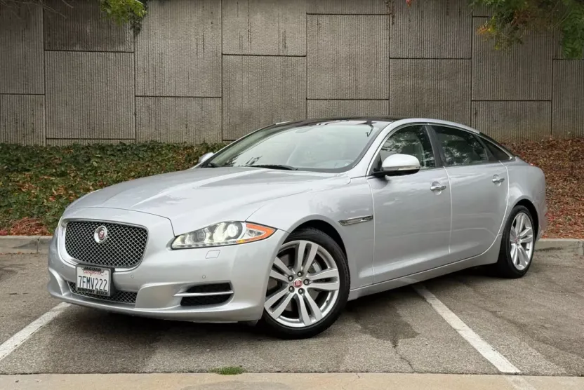 2014 Jaguar XJ XJL Portfolio photo 1