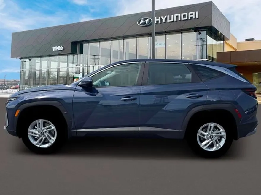 2026 Hyundai Tucson SE photo 1