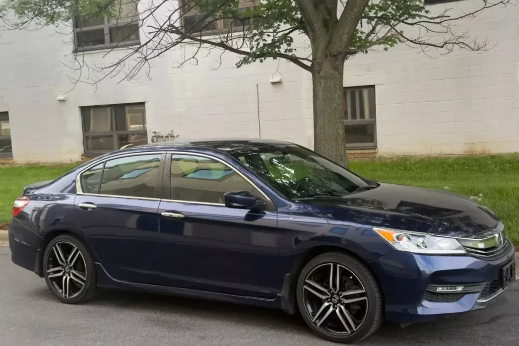 2016 Honda Accord Sport photo 1