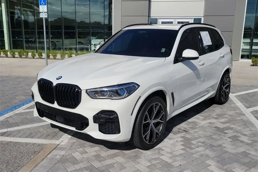 2022 Bmw X5 M50i photo 1