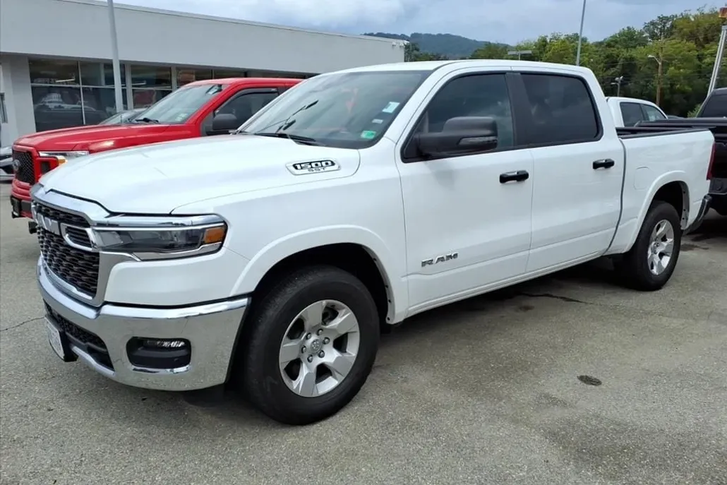 2025 Ram 1500 Big Horn photo 1