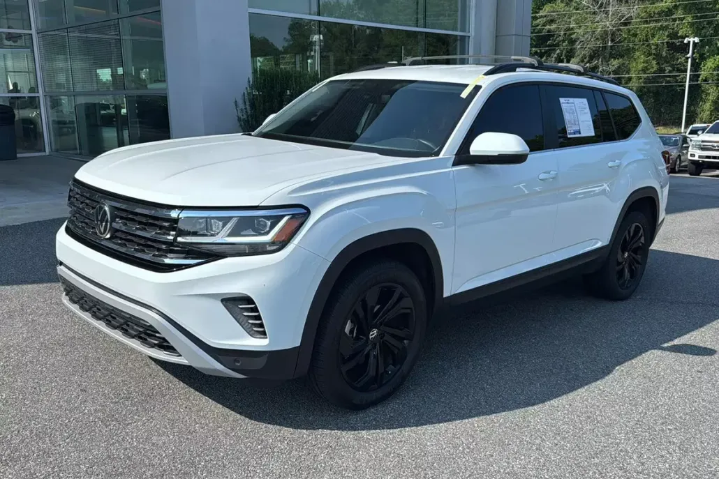 2023 Volkswagen Atlas V6 SE Technology photo 1