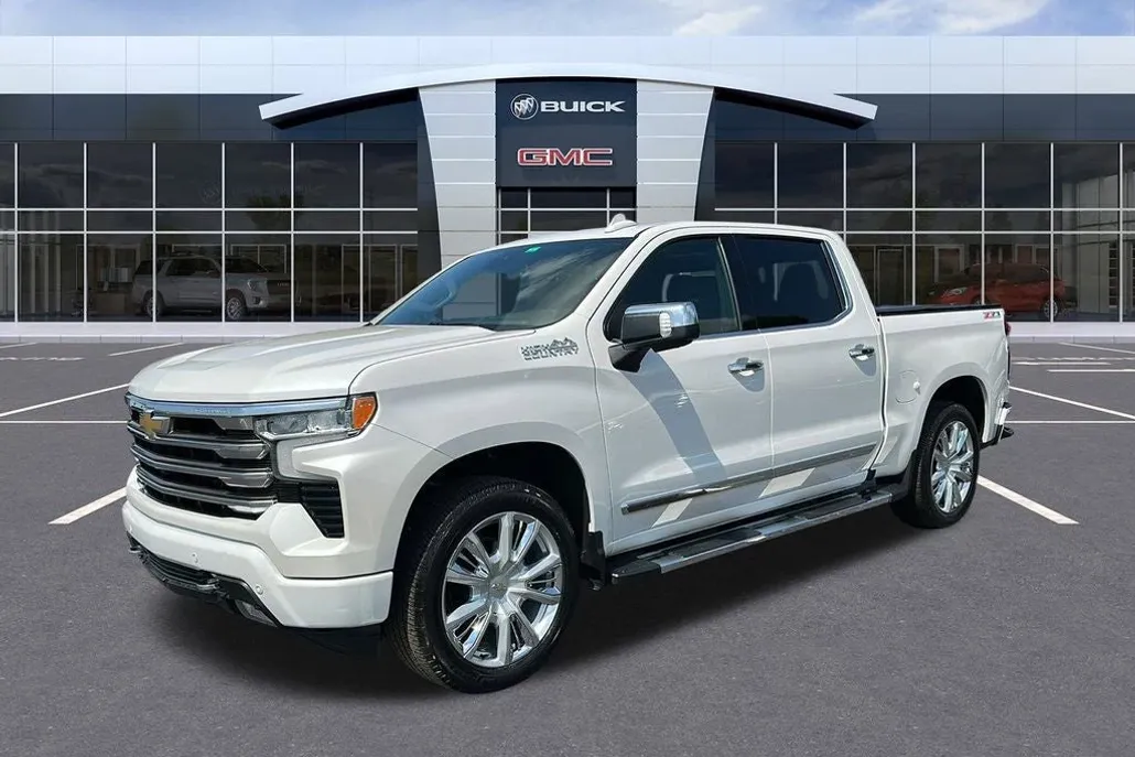 2022 Chevrolet Silverado 1500 High Country photo 1