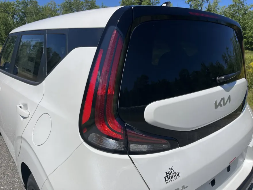 2025 Kia Soul LX photo 1