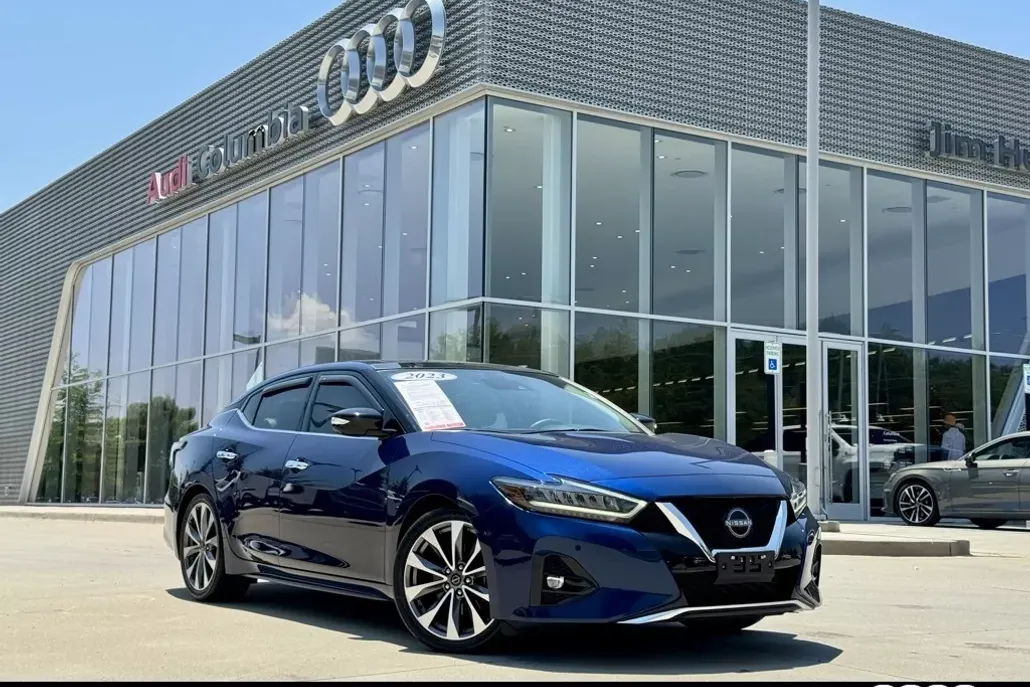 2023 Nissan Maxima Platinum photo 1