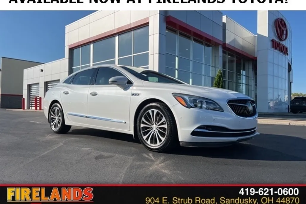 2017 Buick LaCrosse Premium I photo 1