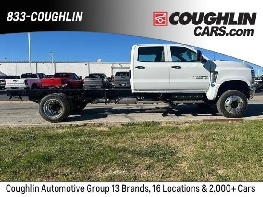2024 Chevrolet Silverado 6500HD Work Truck photo 1