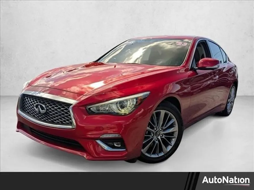 2023 Infiniti Q50 LUXE photo 1