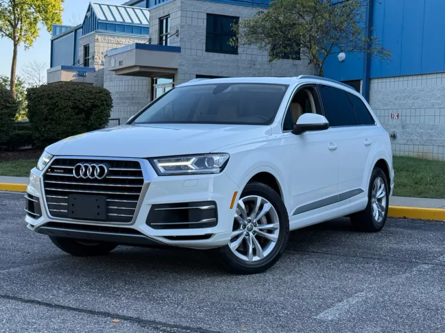2017 Audi Q7 3.0 Premium Plus photo 1