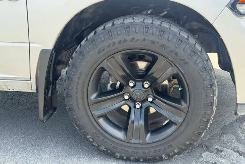 2015 Ram 1500 Sport photo 1