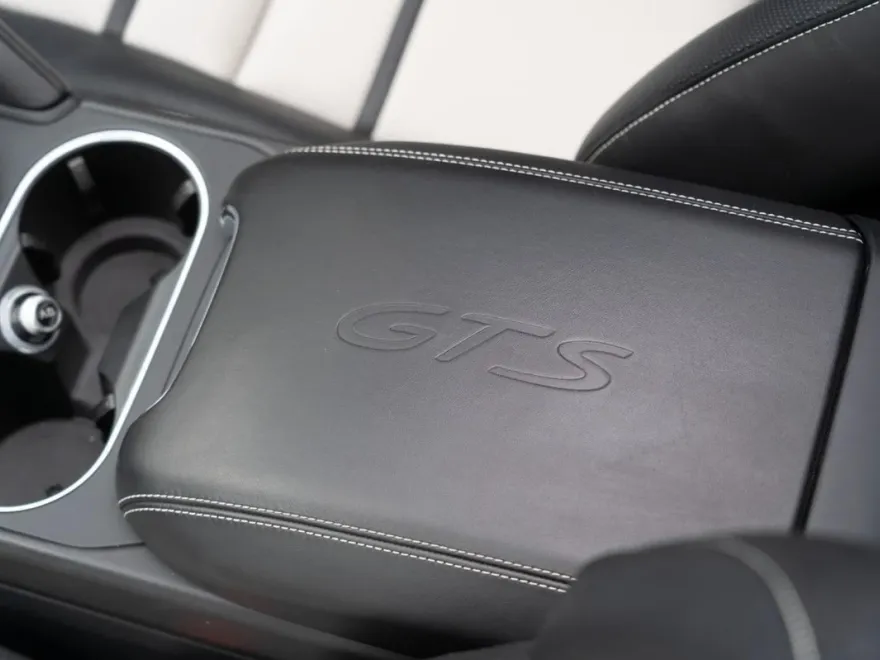 2022 Porsche Cayenne GTS photo 26
