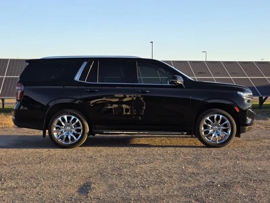 2021 Chevrolet Tahoe LT photo 1