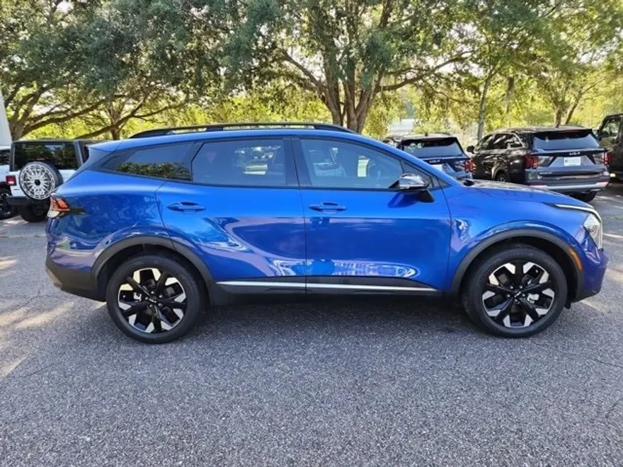 2023 Kia Sportage X-Line photo 1