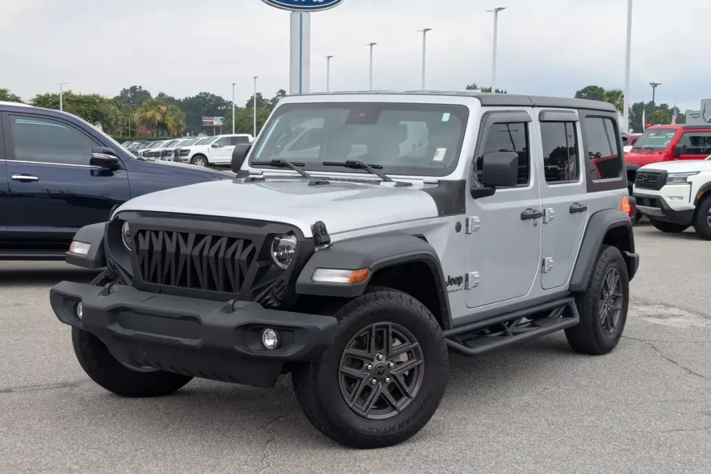 2024 Jeep Wrangler Sport S photo 1