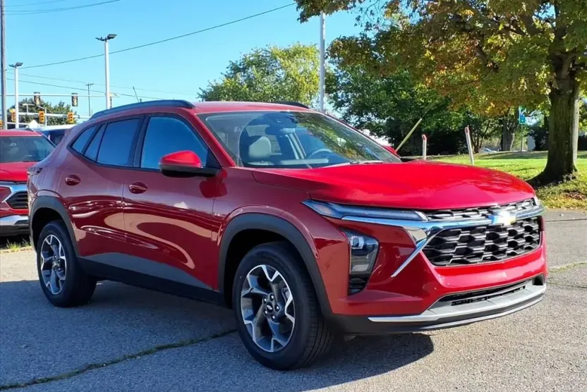 2026 Chevrolet Trax LT photo 1