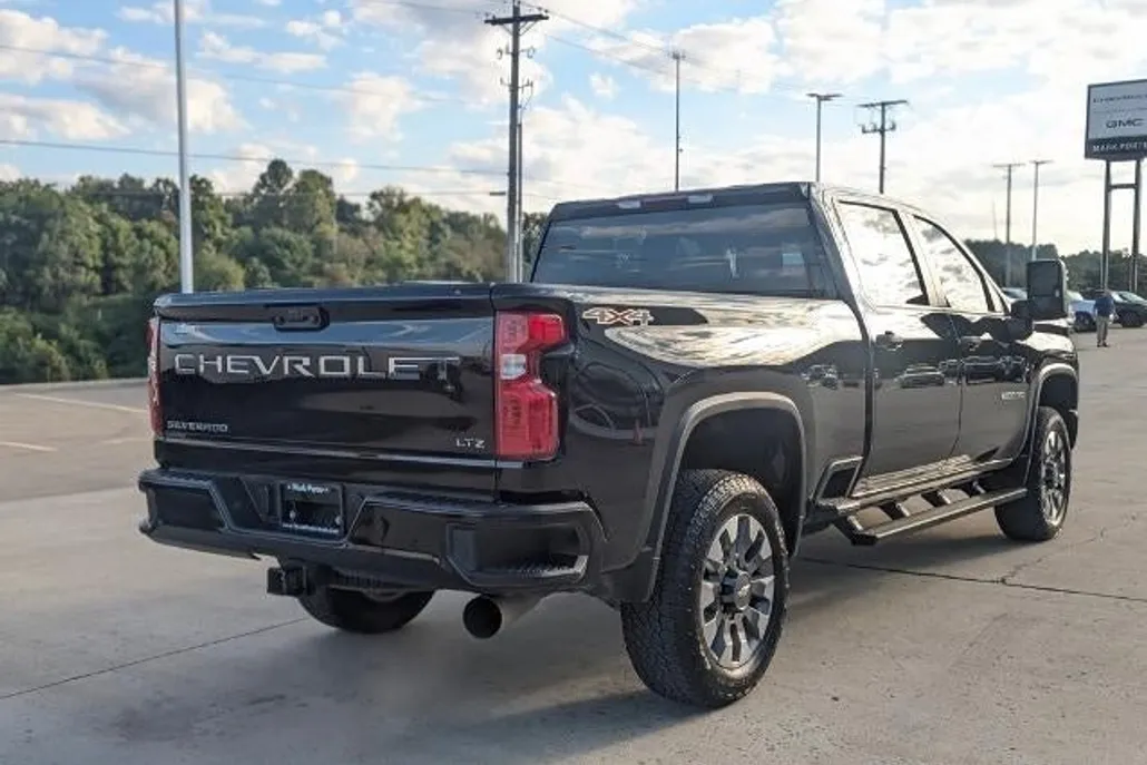 2023 Chevrolet Silverado 2500HD Custom photo 1