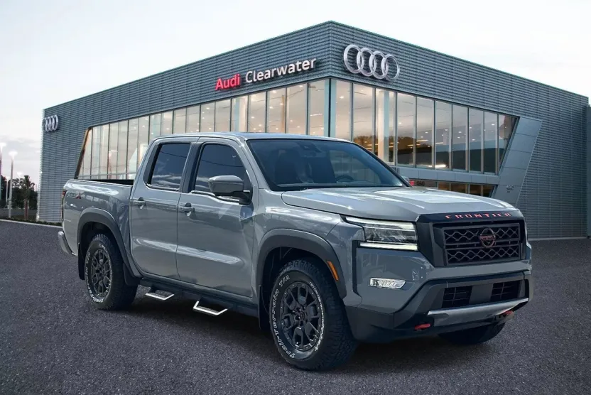 2024 Nissan Frontier PRO-X Crew Cab photo 1
