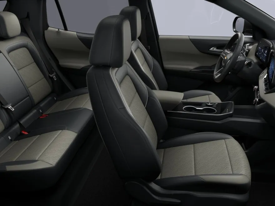2026 Chevrolet Equinox LT photo 1