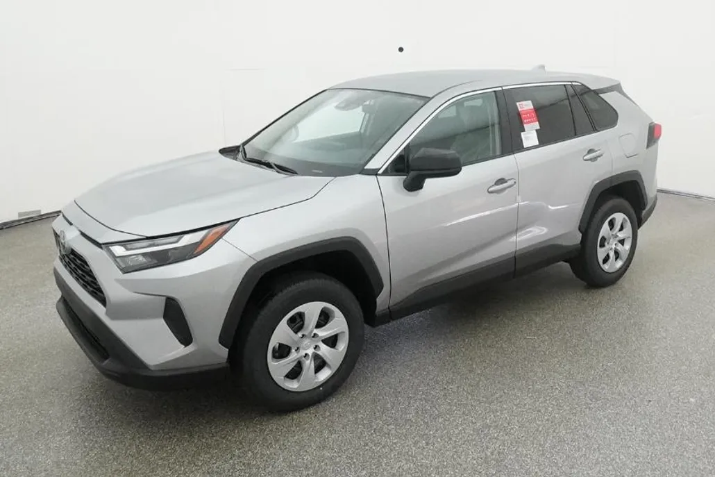 2025 Toyota RAV4 LE photo 1