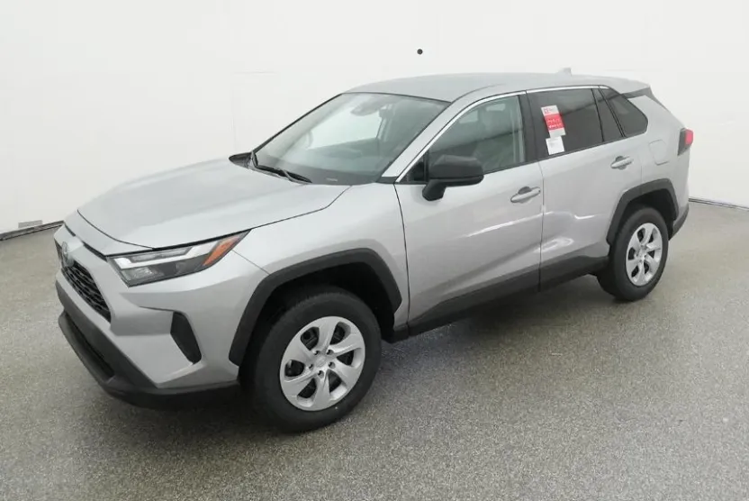 2025 Toyota RAV4 LE photo 1