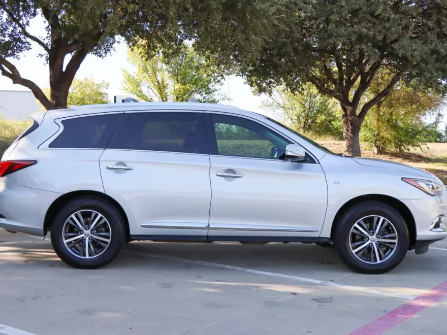 2017 Infiniti QX60 3.5 photo 4