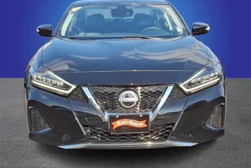 2023 Nissan Maxima SV photo 2