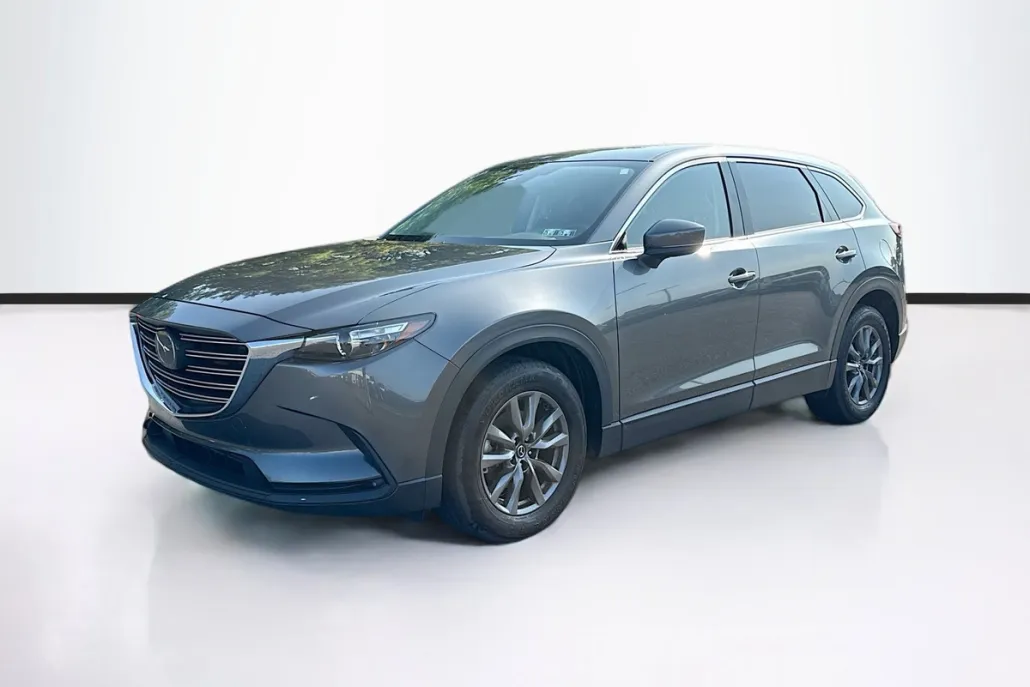 2023 Mazda CX-9 Touring photo 1