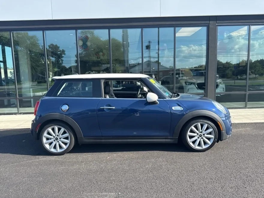 2015 Mini Cooper Hardtop Base photo 1