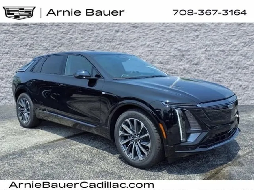 2025 Cadillac Lyriq Sport photo 1