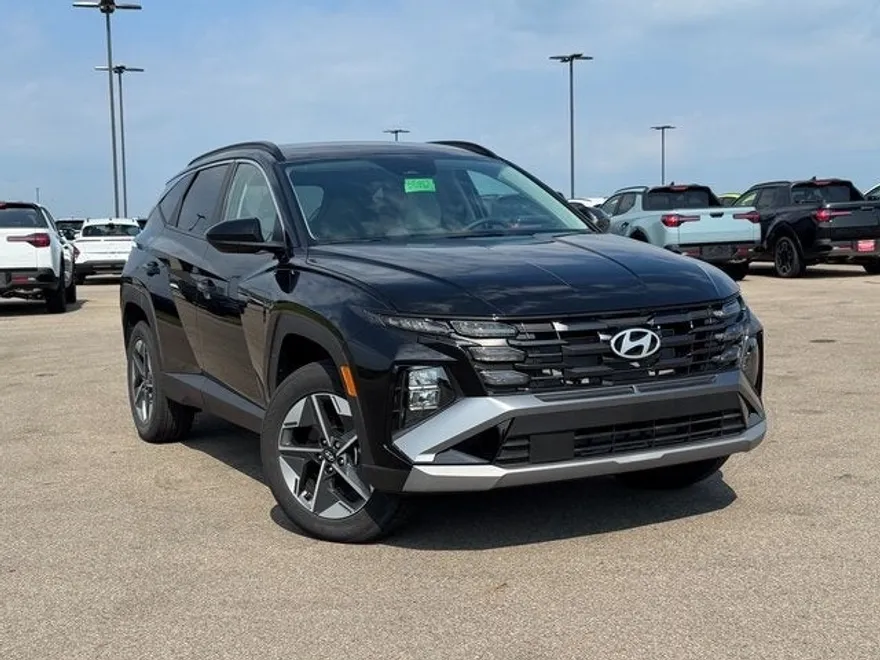 2025 Hyundai Tucson SEL photo 1