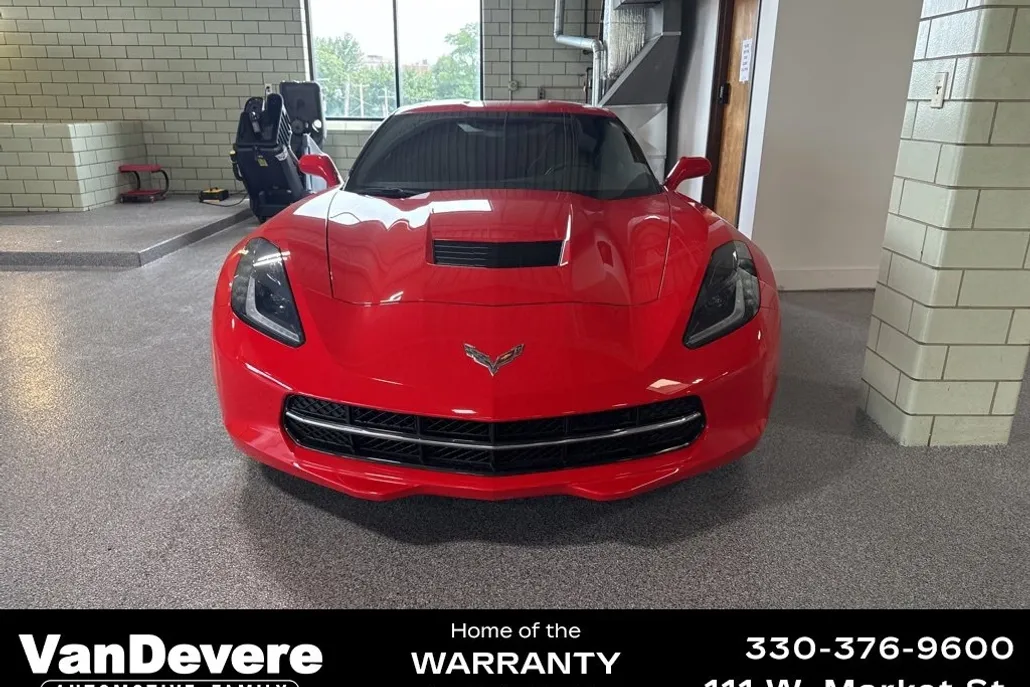 2017 Chevrolet Corvette Stingray 1LT photo 1
