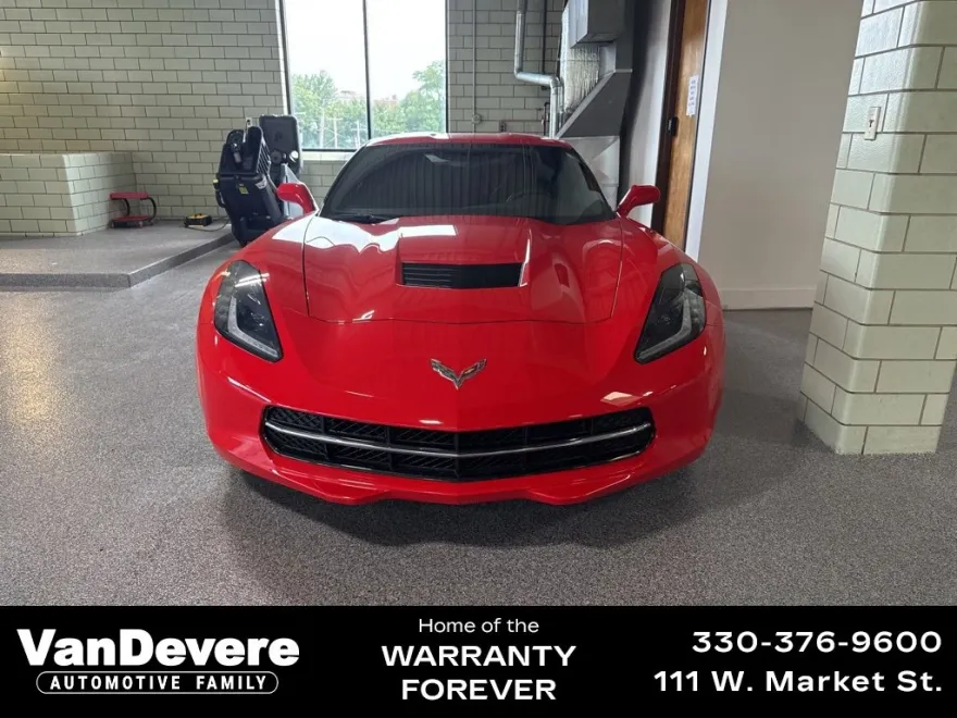 2017 Chevrolet Corvette Stingray 1LT photo 1