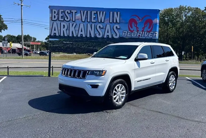 2022 Jeep Cherokee Laredo X photo 1