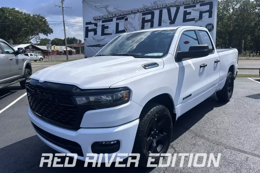 2025 Ram 1500 Tradesman photo 1