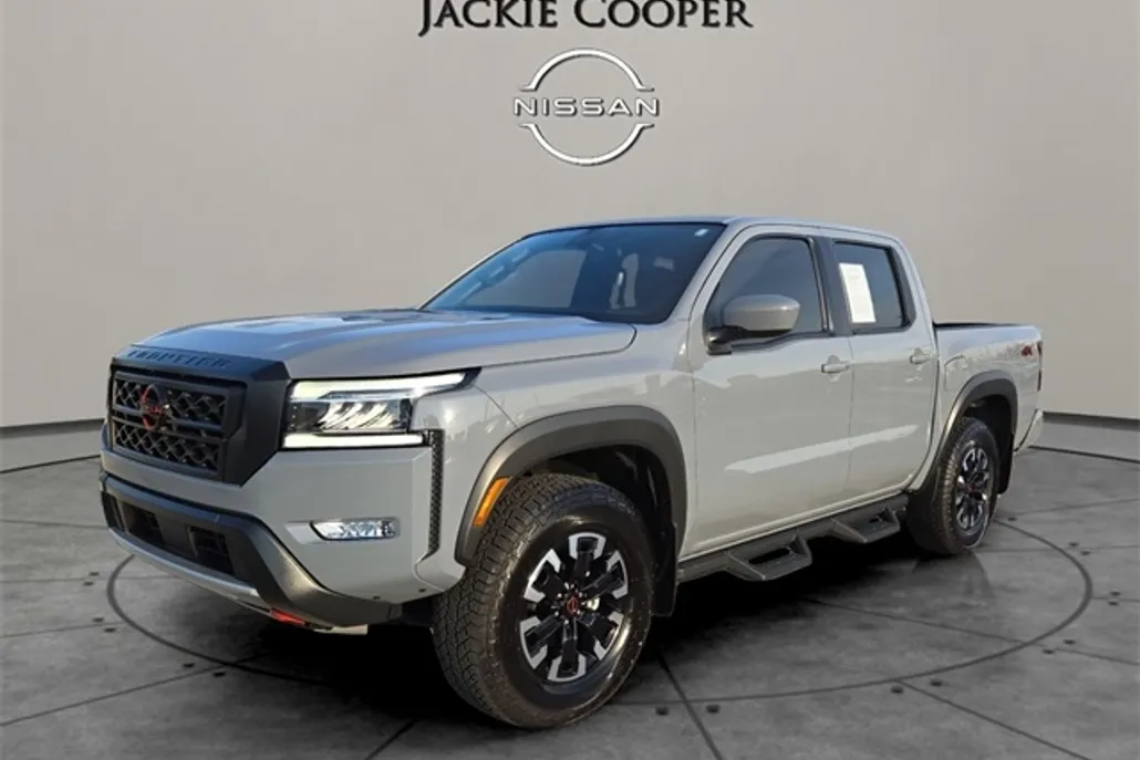 2024 Nissan Frontier PRO-4X photo 1