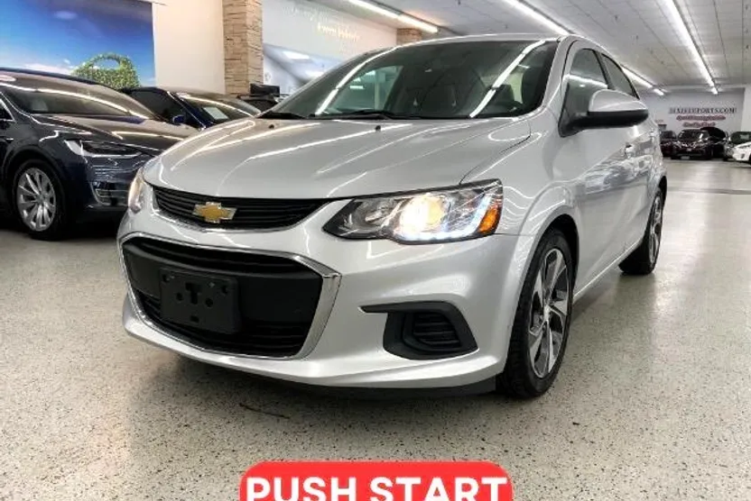 2017 Chevrolet Sonic Premier photo 1