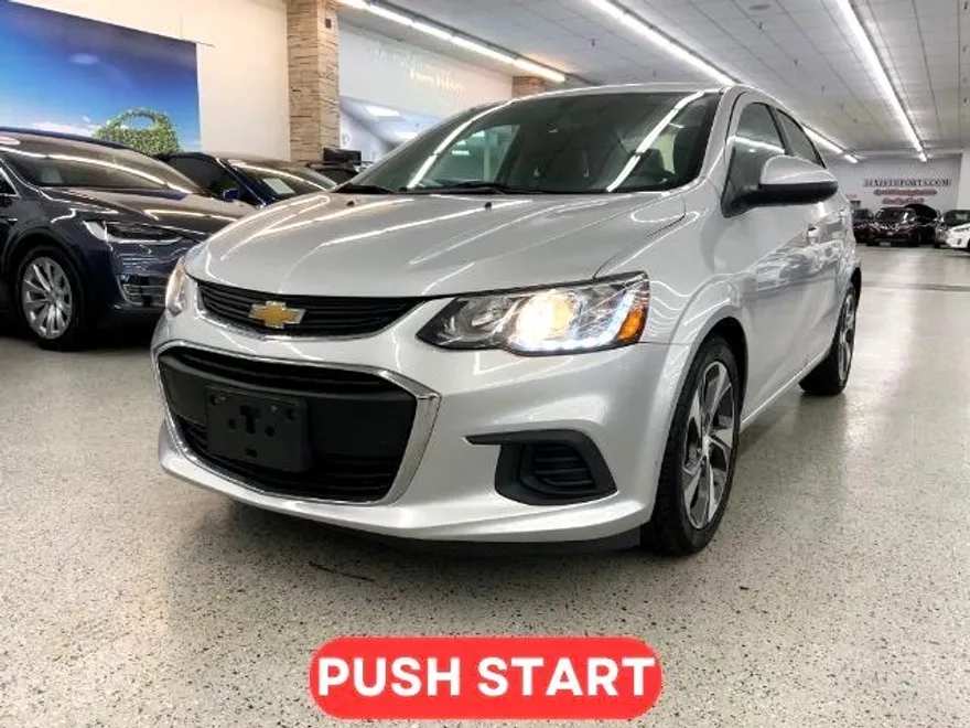 2017 Chevrolet Sonic Premier photo 1