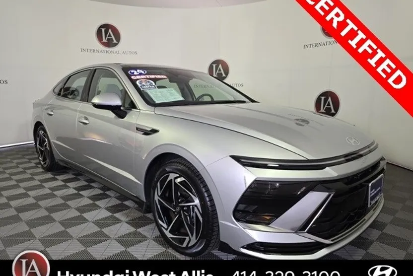 2024 Hyundai Sonata SEL photo 1
