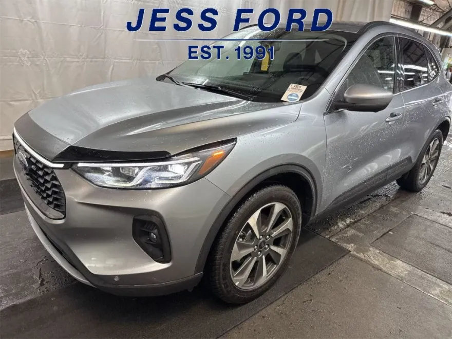 2024 Ford Escape Platinum photo 1