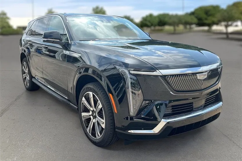 2025 Cadillac Escalade IQ Luxury photo 1