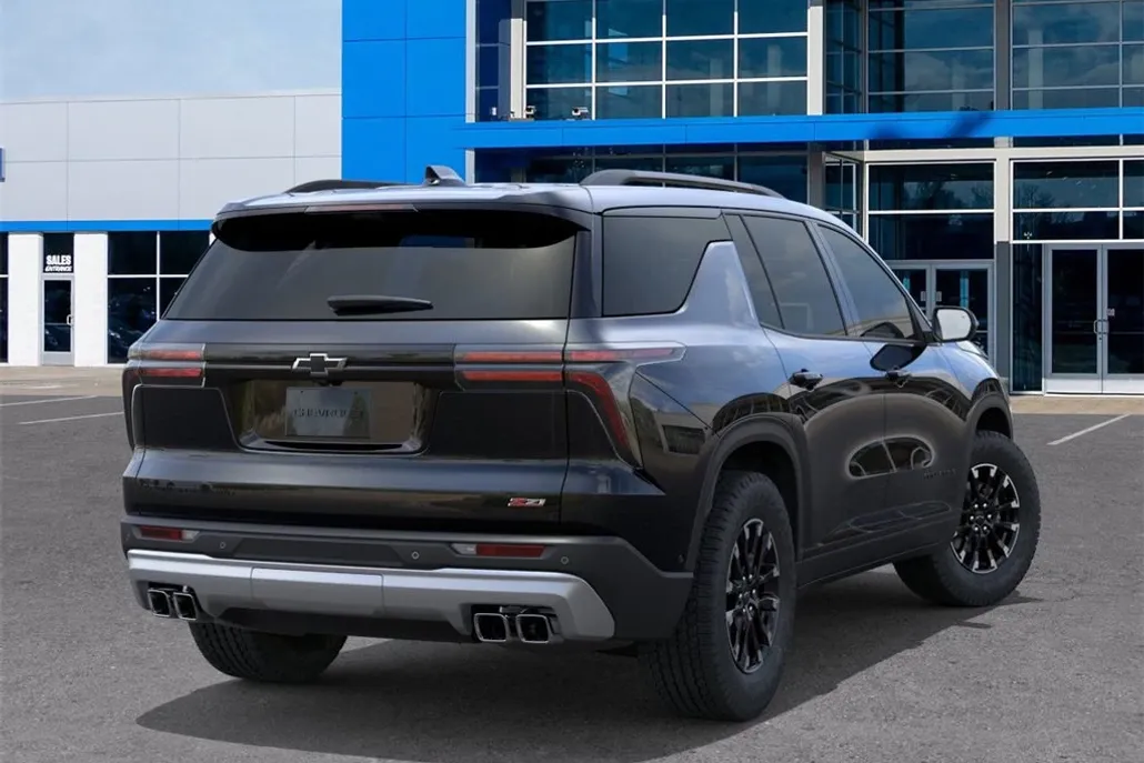 2026 Chevrolet Traverse Z71 photo 1