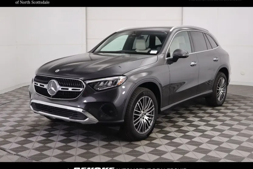2026 Mercedes Benz GLC 300 4MATIC photo 1