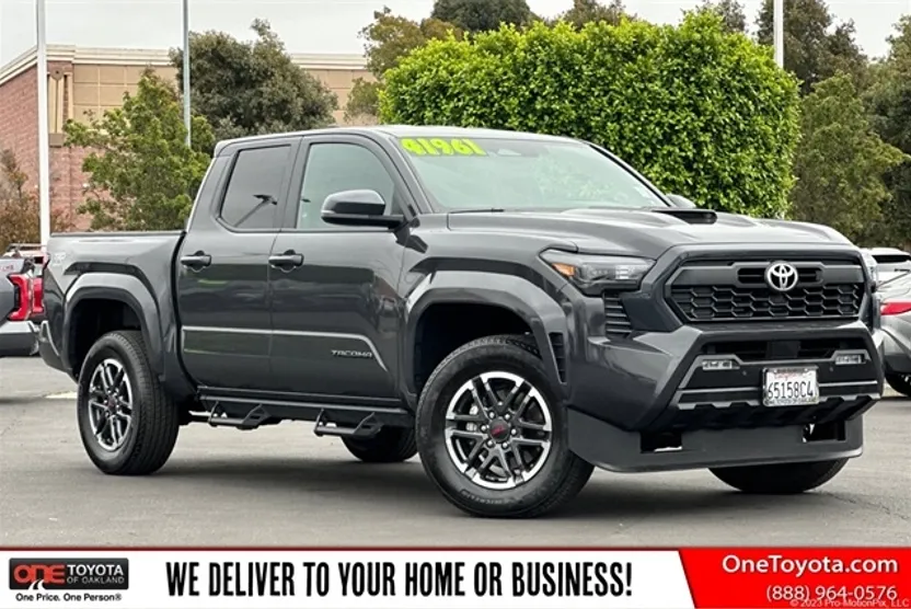 2024 Toyota Tacoma TRD Sport 4x4 Double Cab photo 1