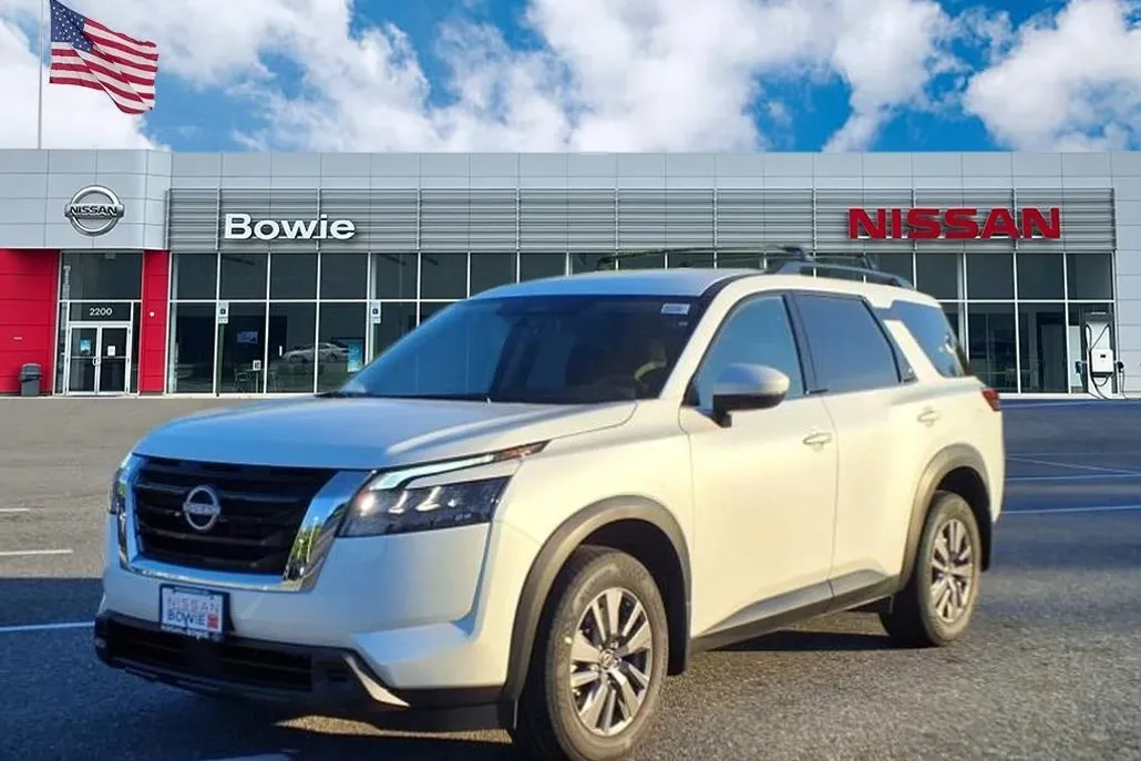 2025 Nissan Pathfinder SV photo 1