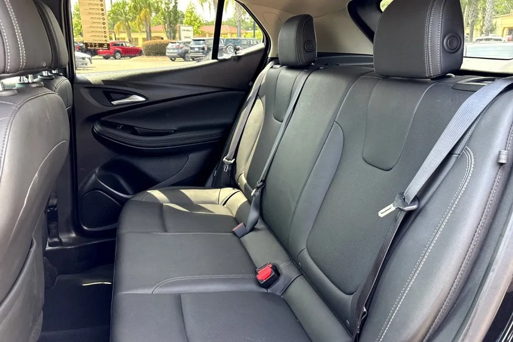 2024 Buick Encore GX Sport Touring photo 1