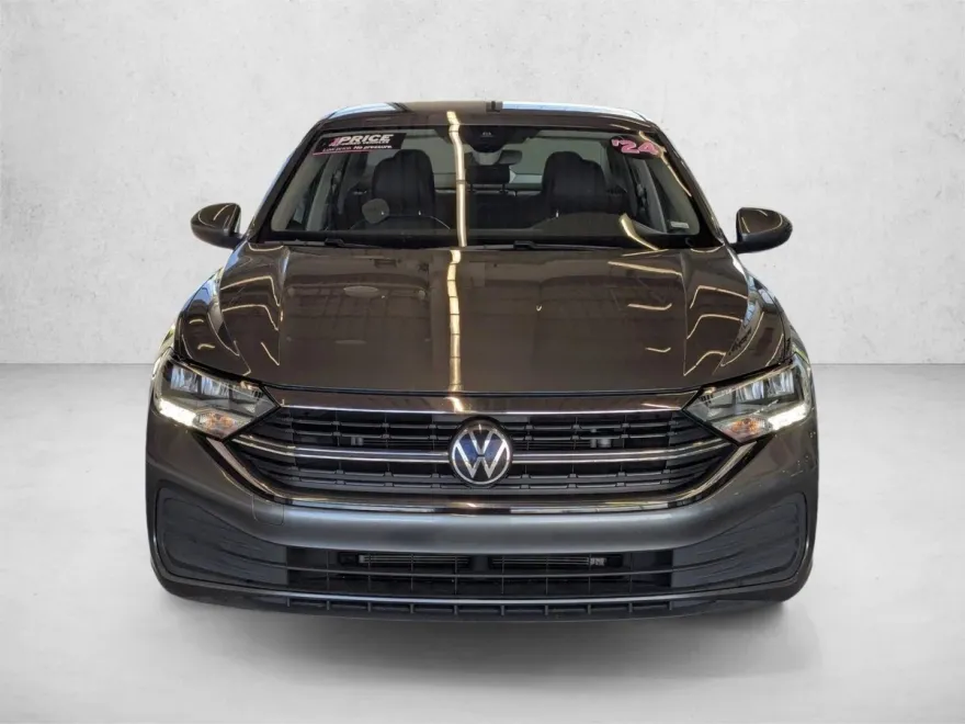 2024 Volkswagen Jetta SE photo 1