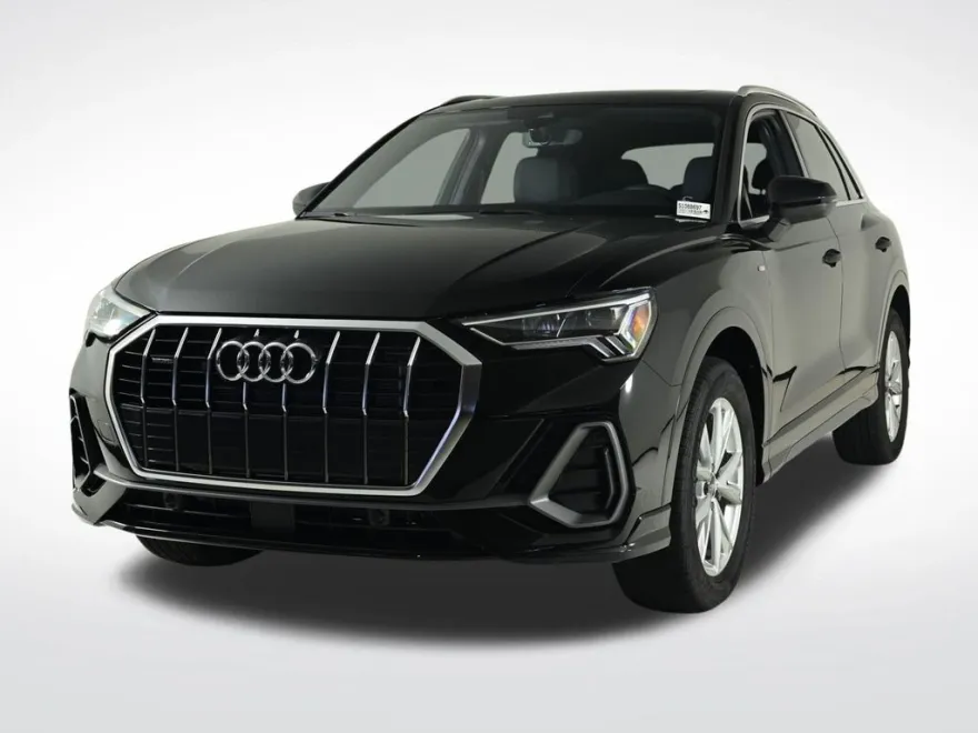 2025 Audi Q3 45 TFSI S line Premium photo 1