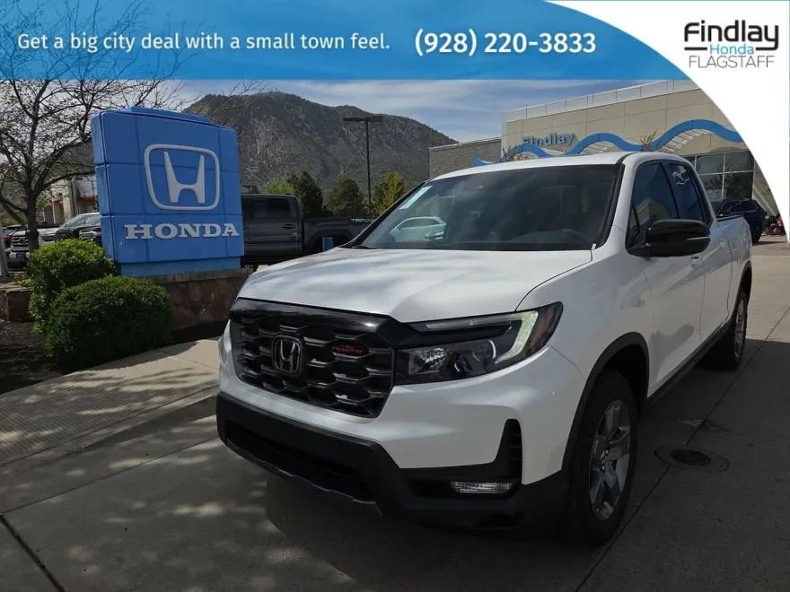 2025 Honda Ridgeline TrailSport photo 1