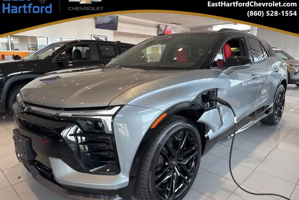 2026 Chevrolet Blazer EV photo 1