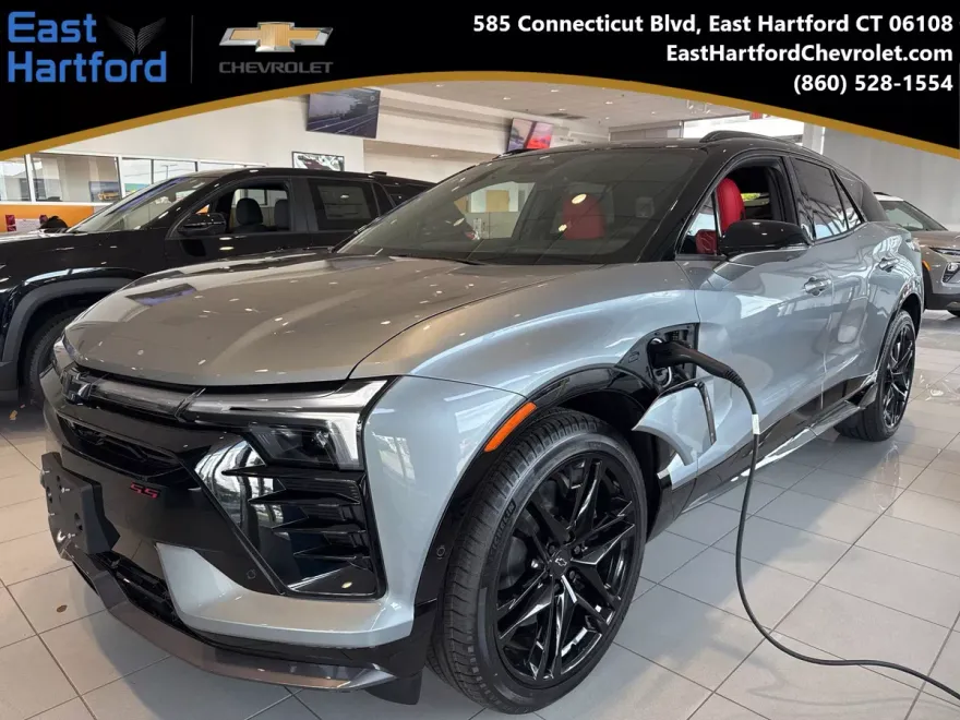 2026 Chevrolet Blazer EV photo 1